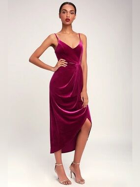 Lulu's  Champagne Kisses Magenta Velvet Midi Dress